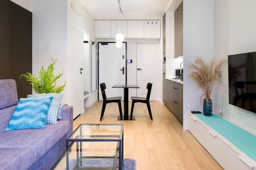 קרקוב Modern Apt Next To Train Station מראה חיצוני תמונה